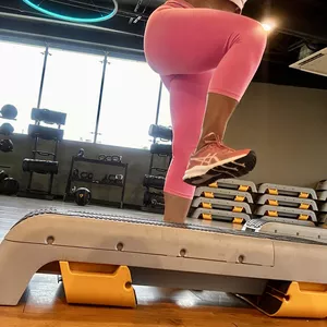 Imagen de portada para Curso online Rutinas step Fit funcional 