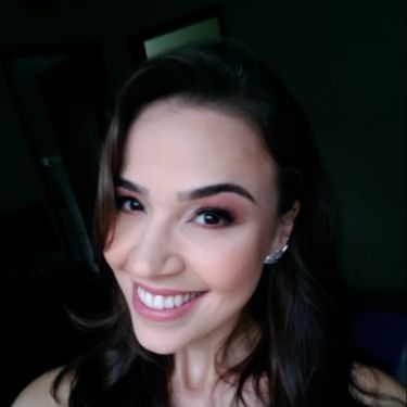 Flávia Carnevalli