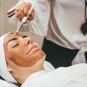 Imagem de capa para o Curso online Domine a Arte da Limpeza de Pele e Aumente Sua Renda