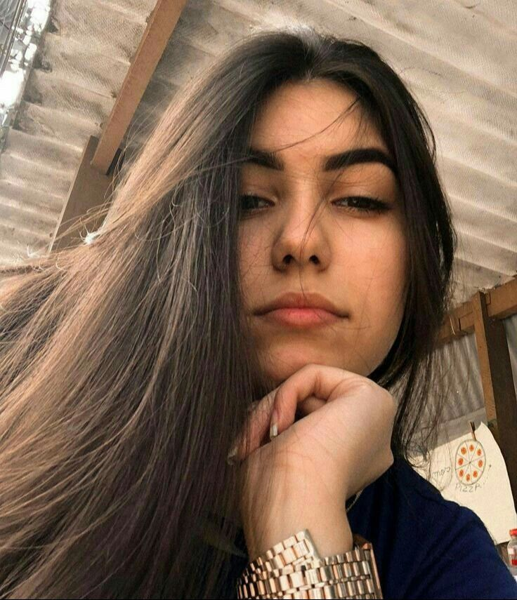 Elisangela F.