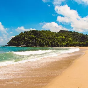 Imagem de capa para o Ebook Ubatuba! 10 praias em 4 dias