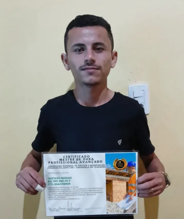 GUSTAVO MORAES