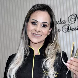 Imagem de capa para o Curso online Curso De Alongamento de Cílios Fio a Fio- Iniciante 