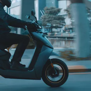 Imagem de capa para o Ebook Do Zero ao Sucesso: Aprenda a Montar Scooters Elétricas