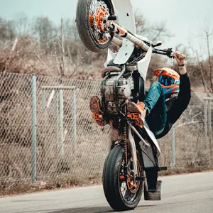 Imagen de portada para Curso online Repuestos de calidad para todas las marcas de motocicletas