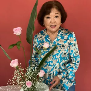 Imagem de capa para o Ebook Arranjos Florais Fácil e Rápido