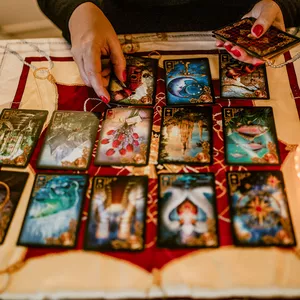 Imagem de capa para o Serviço online Tarô