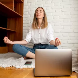 Imagem de capa para o Curso online Imersão de meditação com guias - Desafio de 15 dias