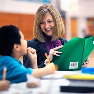 Imagem do curso Teoria e Princípios da Administração Escolar