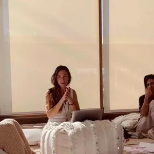 Imagen de portada para Curso online Transforma tu autoconciencia y tu realidad