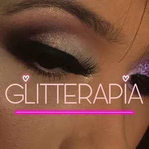 Imagem de capa para o Curso online Glitterapia - Automaquiagem