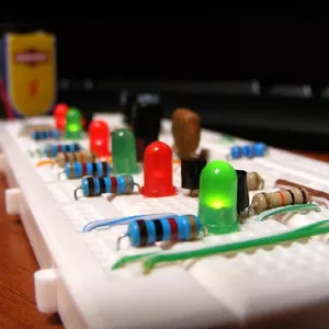 Imagen de portada para Curso online Aprende a usar Arduino desde cero y crea tus proyectos