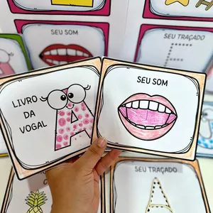 Imagem de capa para o Ebook Livrinhos da Vogais