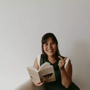 Imagem de capa para o Curso online Em paz com a comida 🍽️❤️‍🩹 (Mindful Eating e Autocompaixão)