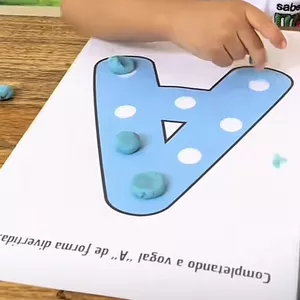 Imagem de capa para o Ebook Completando as vogais 