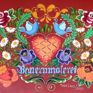 Imagem principal do produto Aula Bauer 01: coração, passarinho, flores e tipografia