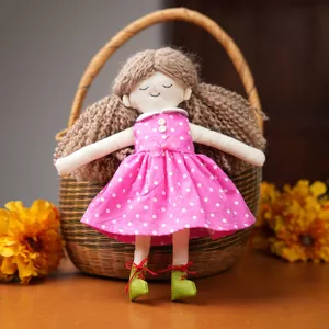 Imagen de portada para Curso online Curso Muñeca de Tela: Desde los Patrones hasta la realidad