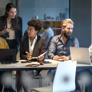 Imagem de capa para o Curso online Organização, Administração e Marketing