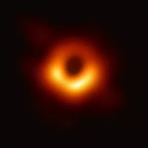 Imagen de portada para Curso online ¡agujeros negros y su matemática parte#1!