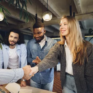 Imagem de capa para o Curso online Onboarding/integração: Encante e retenha novo colaborador