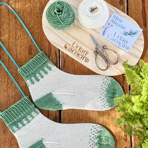 Imagem de Curso Online Meia Alecrim em tricô criado por Urian Luis Carneiro Honesko na hotmart