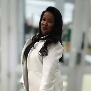 Imagem de capa para o Curso online Mulher que Influencia -  Mentoria 