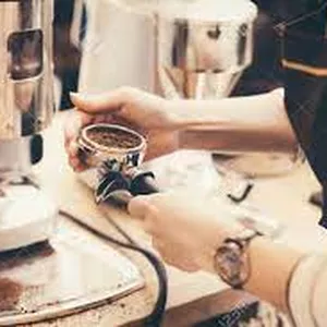 Imagen de portada para Curso online ¡|Arte del Café: Barismo en Casa