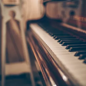 Imagen de portada para Curso online Descubra a Magia do Piano: Aprenda a Tocar com Paixão