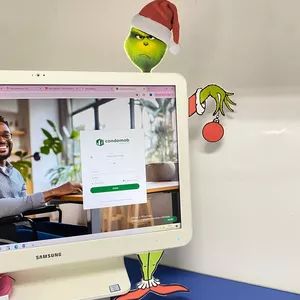 Imagem de capa para o Ebook Arquivo Grinch Natal para PC (Com 1 braço com bola e perninhas)