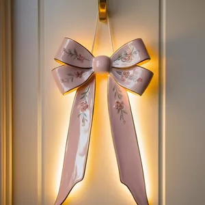 Imagem de capa para o Curso online Modelagem de laços em porcelana