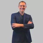 Foto do autor Simplificando a Implantodontia