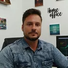 Prof. Vinícius Machado