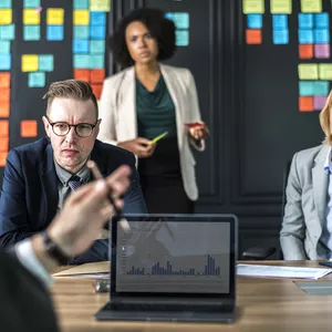 Imagem do curso Empreendedorismo e Plano de Negócios