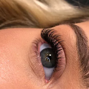 Curso  Curso de Extensão de Cílios FIO A FIO (do Básico ao Avançado) - 