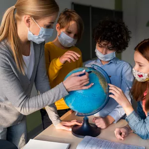 Imagem do curso Desafios sociais na escola e na sociedade