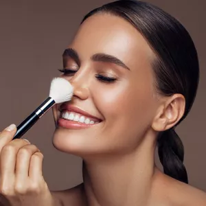 Imagem de capa para o Curso online Automaquiagem Beleza Única