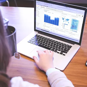 Imagem de capa para o Ebook Marketing-Digital