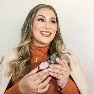 Imagem de Curso de Automaquiagem Método MIRF  criado por Joscenara na hotmart