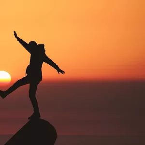 Imagen de portada para Ebook Potencia tu Mente y Cuerpo: Guía de Superación Personal