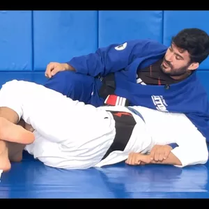 Imagem de capa para o Curso online 03 MEIA GUARDA INVERTIDA - AULA JIU JITSU