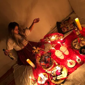 Imagem de capa para o Serviço online Mãe Esmeralda de Oxum