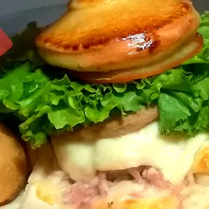 Imagem de visionário das massas criado por Salgados PREMIUM na hotmart