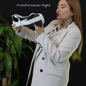 Imagen de portada para Ebook TRANSFORMACIÓN DIGITAL – CÓMO ADAPTAR TU NEGOCIO Y NO QUEDAR ATRÁS