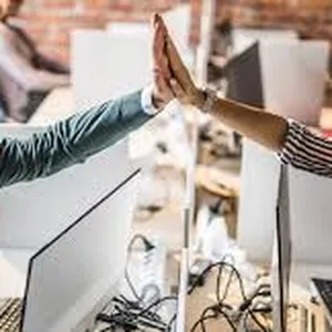 Imagem de capa para o Ebook Guia Completo do Programa de Indicação de Candidatos