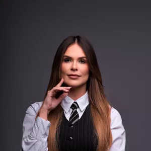 Imagem de capa para o Curso online Nails Advanced