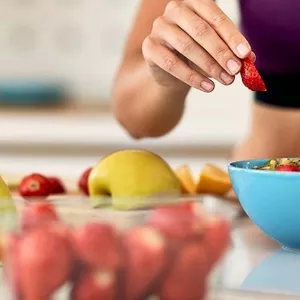 Imagem de capa para o Curso online Fit ou Saudável? Entenda a diferença entre estes alimentos! Descubra o que tem de diferente nestes tipos de dieta, e qual representa uma boa alimentação.