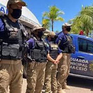 Imagem de capa para o Ebook 140 questões do Estatuto da Guarda Municipal de Maceió ( Lei 5.421/04) - Com gabarito e comentário.