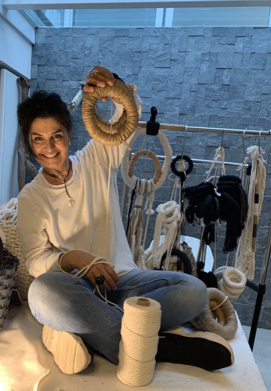 Imagem do curso UPCYCLE & TRAMAS OBJETOS COM ALMA COLEÇÃO ELLOS