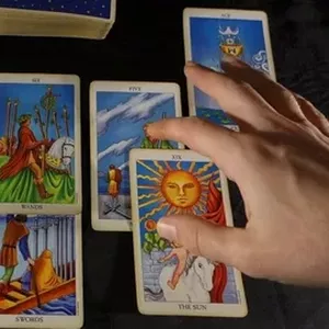 Imagen de portada para Curso online Leer Mi Tarot: Descubre Tu Futuro Hoy