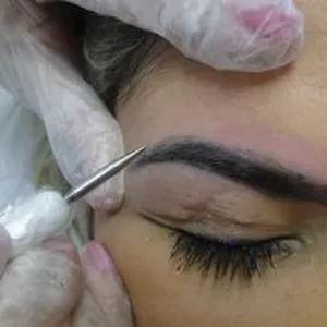 Imagem de capa para o Evento presencial Curso De Despigmentação de Sobrancelha e Tatuagens